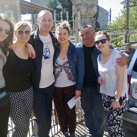 Giorgi'S Homestay 库塔伊西 外观 照片