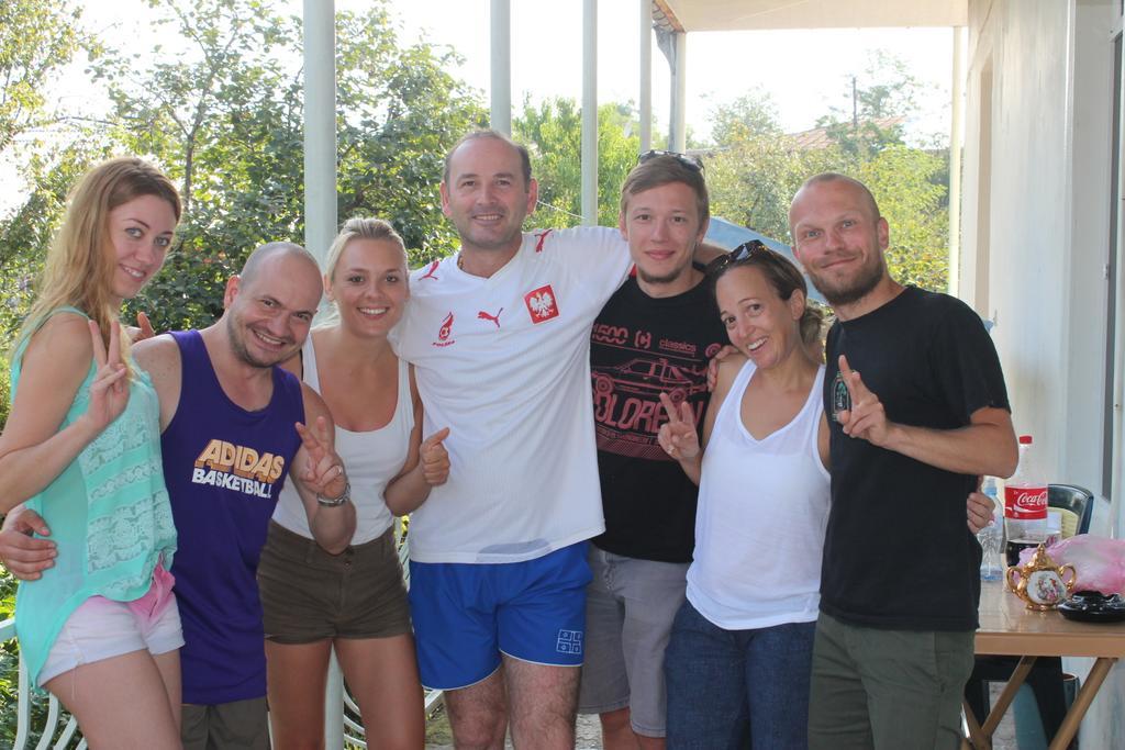 Giorgi'S Homestay 库塔伊西 外观 照片