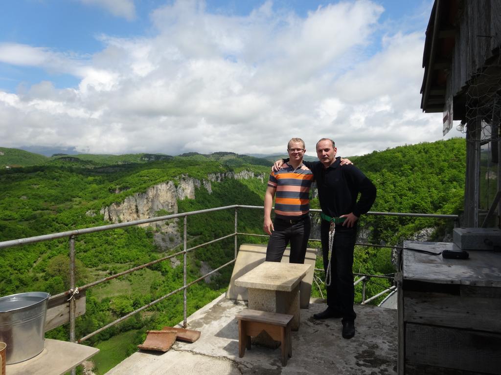 Giorgi'S Homestay 库塔伊西 外观 照片
