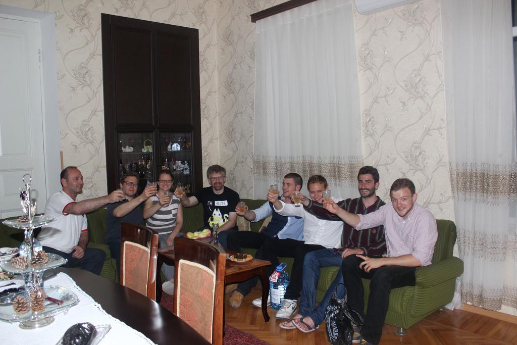 Giorgi'S Homestay 库塔伊西 外观 照片