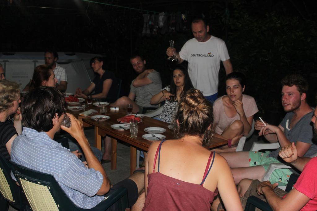 Giorgi'S Homestay 库塔伊西 外观 照片