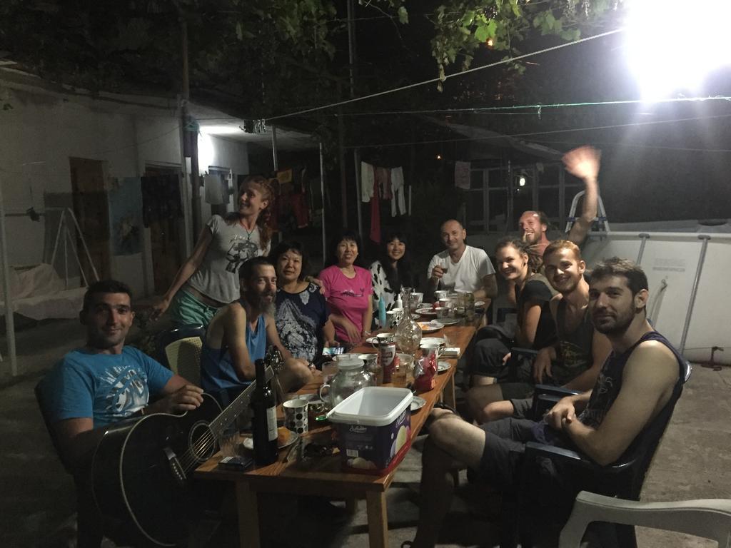 Giorgi'S Homestay 库塔伊西 外观 照片