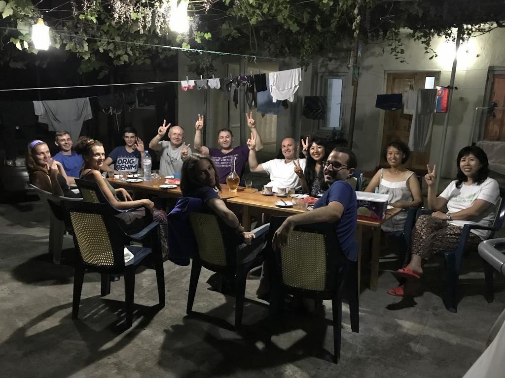 Giorgi'S Homestay 库塔伊西 外观 照片