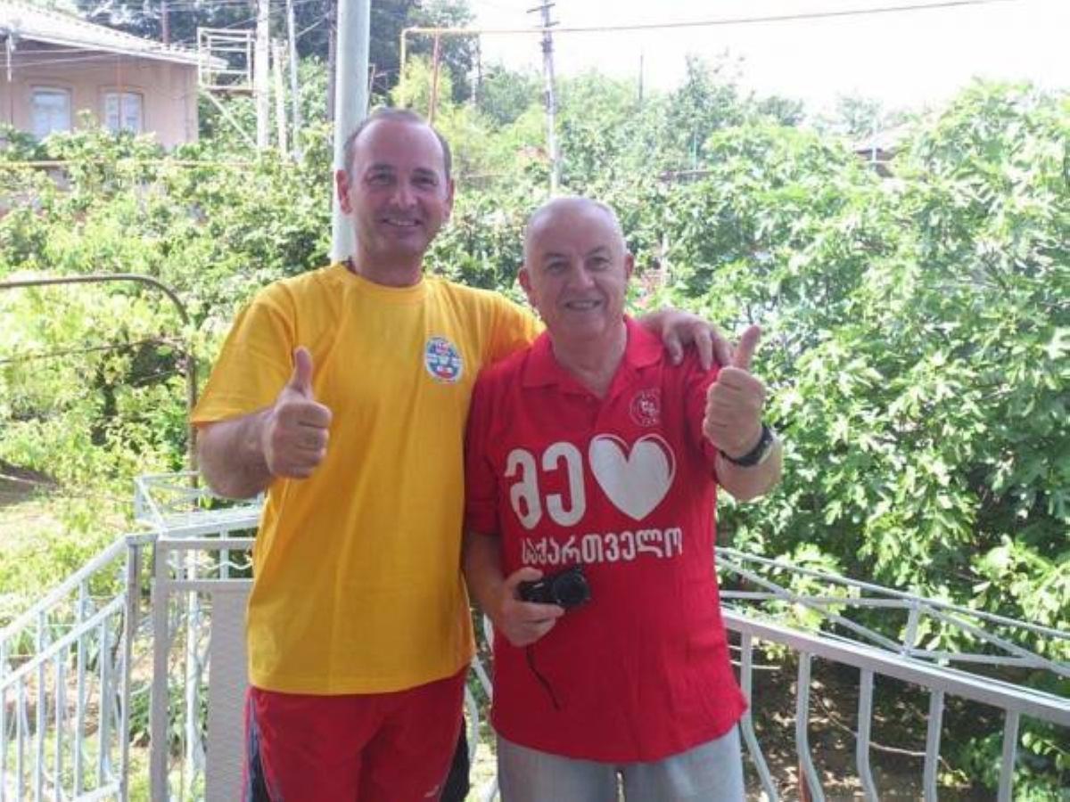Giorgi'S Homestay 库塔伊西 外观 照片